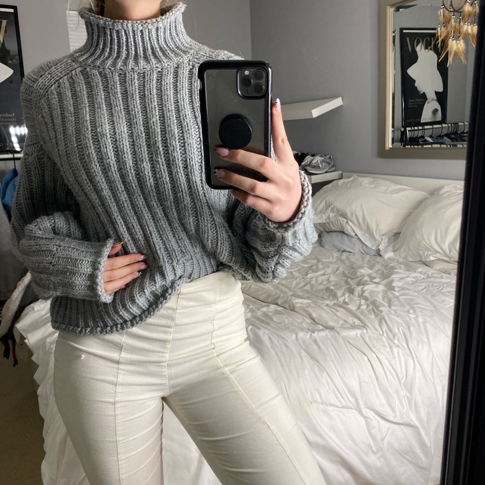 H&M sweater